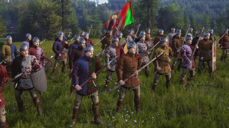 Soldiers carrying weapons in Manor Lords